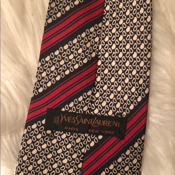 Yves Saint Laurent Men’s Silk Tie - Picture 5 of 8